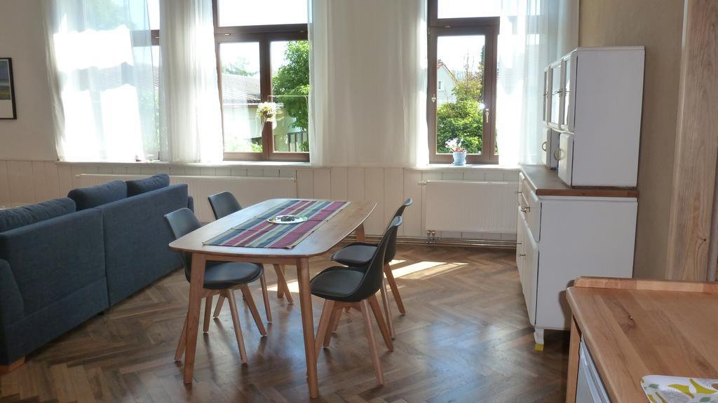 Alte Schule Lägenhet Tambach-Dietharz Exteriör bild