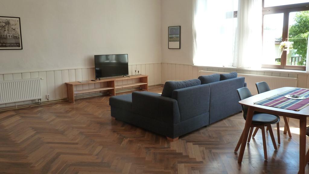 Alte Schule Lägenhet Tambach-Dietharz Exteriör bild